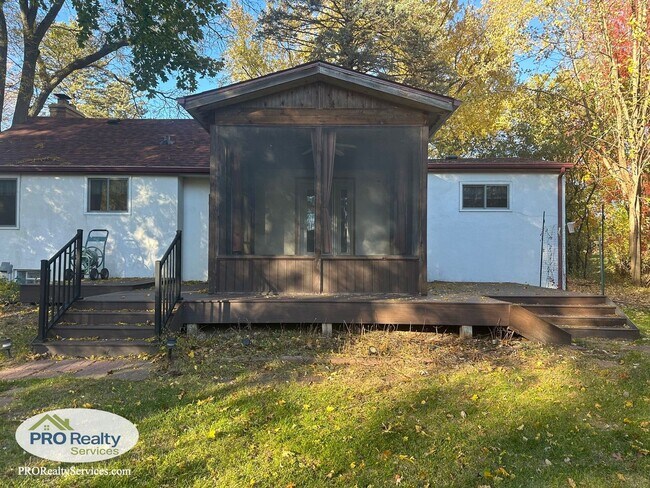 Building Photo - 3 Bedroom House **$1,000.00 off December's Rent with a December 2025 Move In**