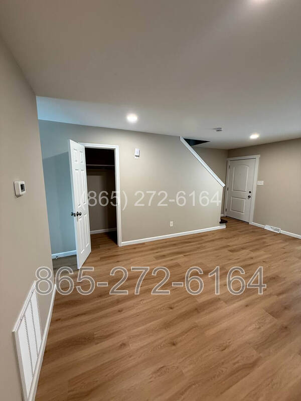 Building Photo - 3536 Old Valley View Dr