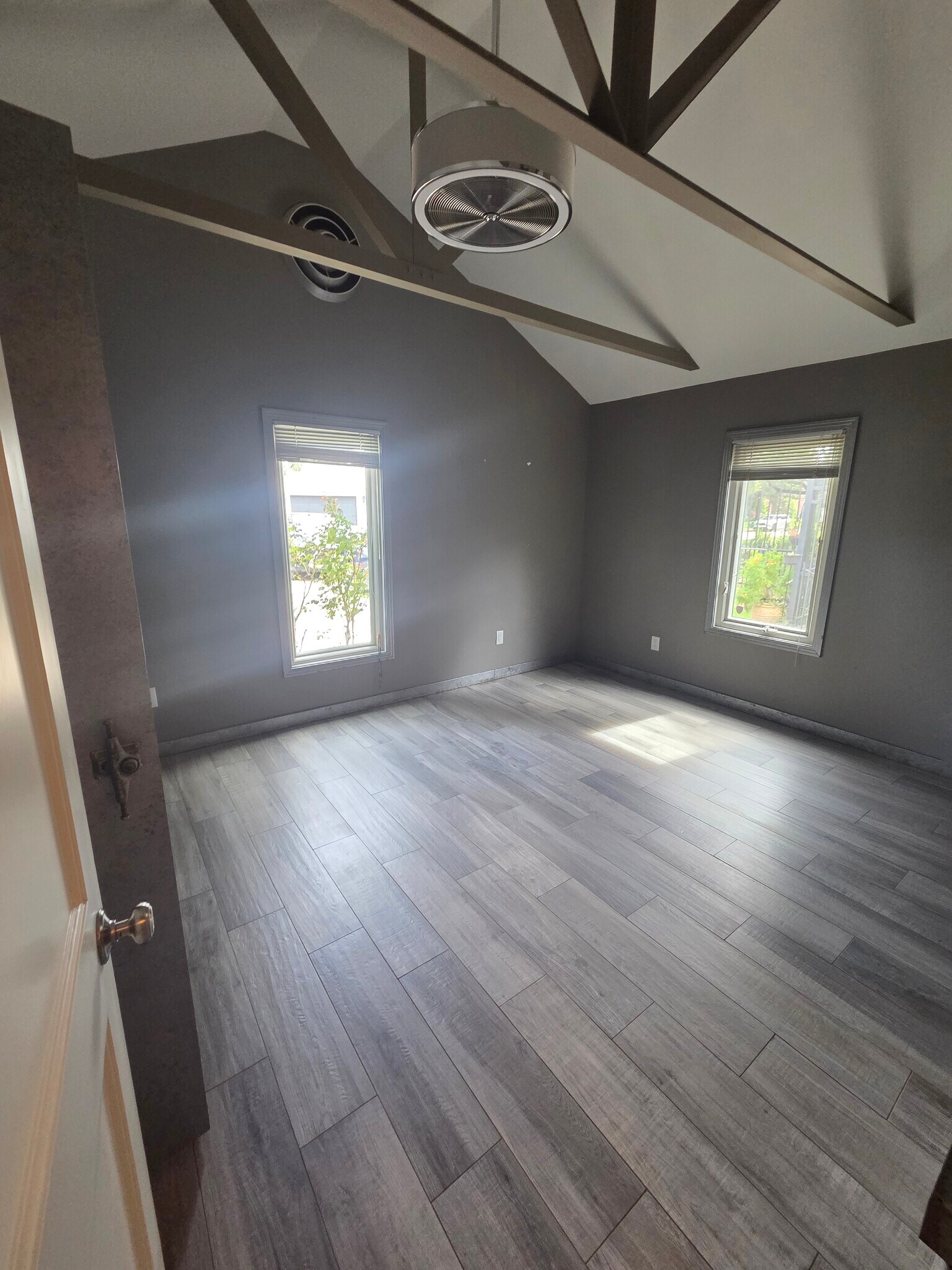 Room 4/Office - 4531 Palmetto St