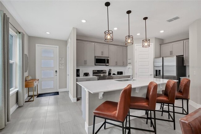 Building Photo - 7833 Spectrum Dr