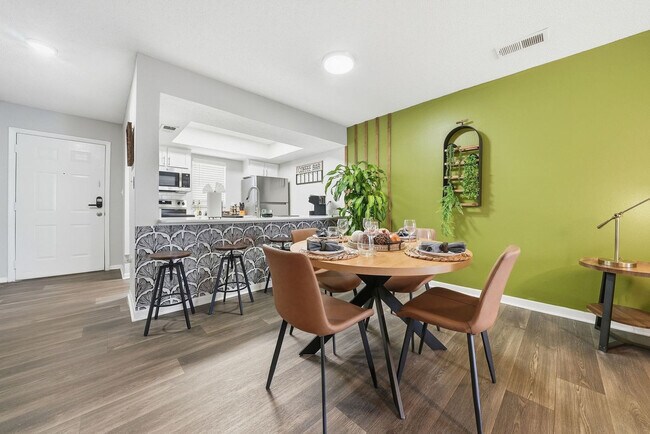 Building Photo - 8307 Royal Sand Cir