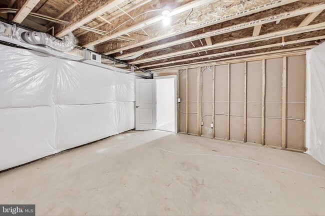 Building Photo - 13317 Petrel St