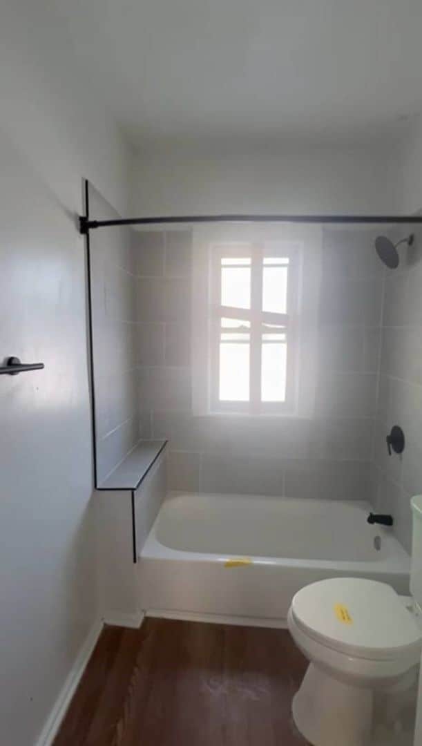 Building Photo - 2761 E 120th St