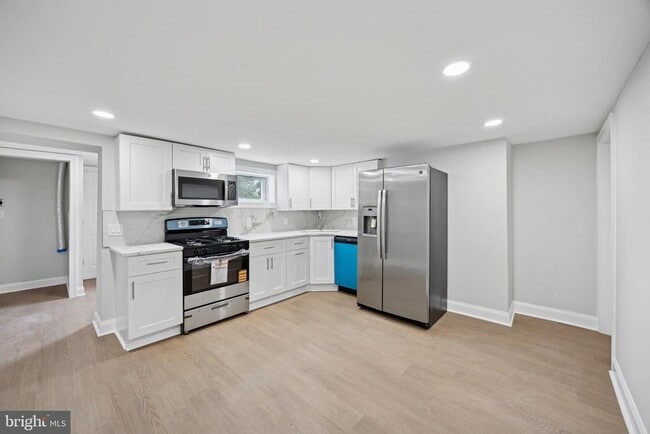 Building Photo - 635 Stanton Christiana Rd