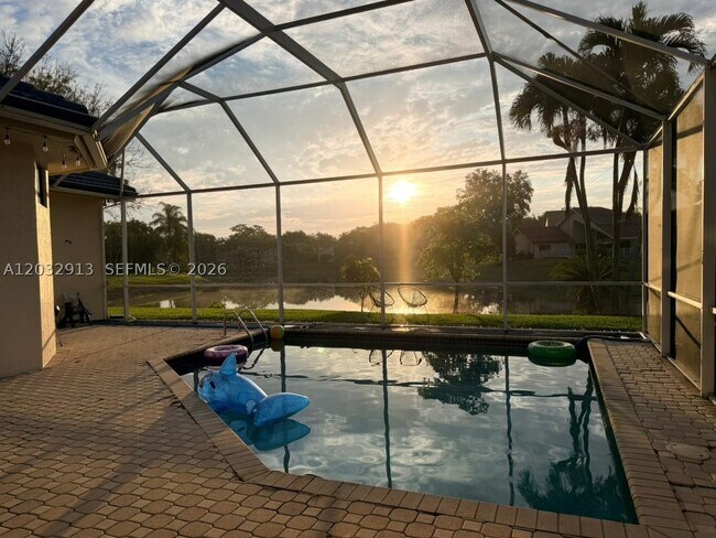 Building Photo - 4999 Chardonnay Dr