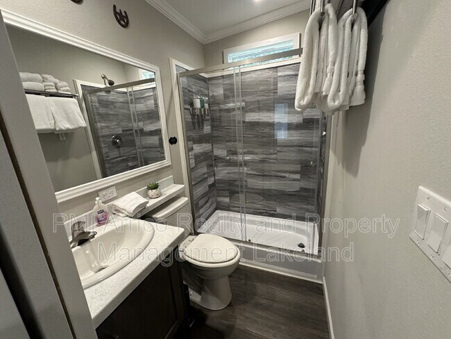 Building Photo - 112 E Appaloosa Trail