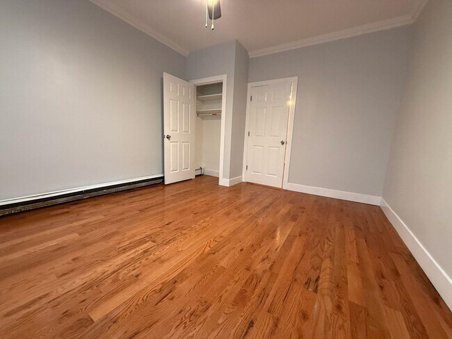 Building Photo - 321 Avenue C