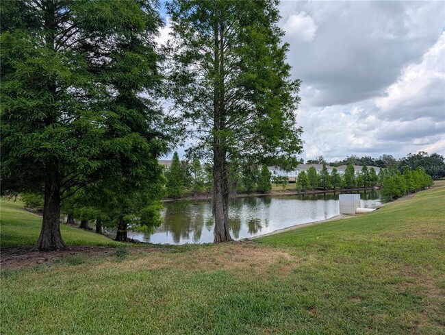 Building Photo - 4547 Ashburn Square Dr
