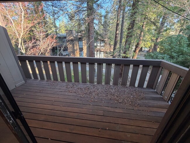 Building Photo - 2 bedroom | 1 bathroom | Arden-Arcade Condo Available Now!