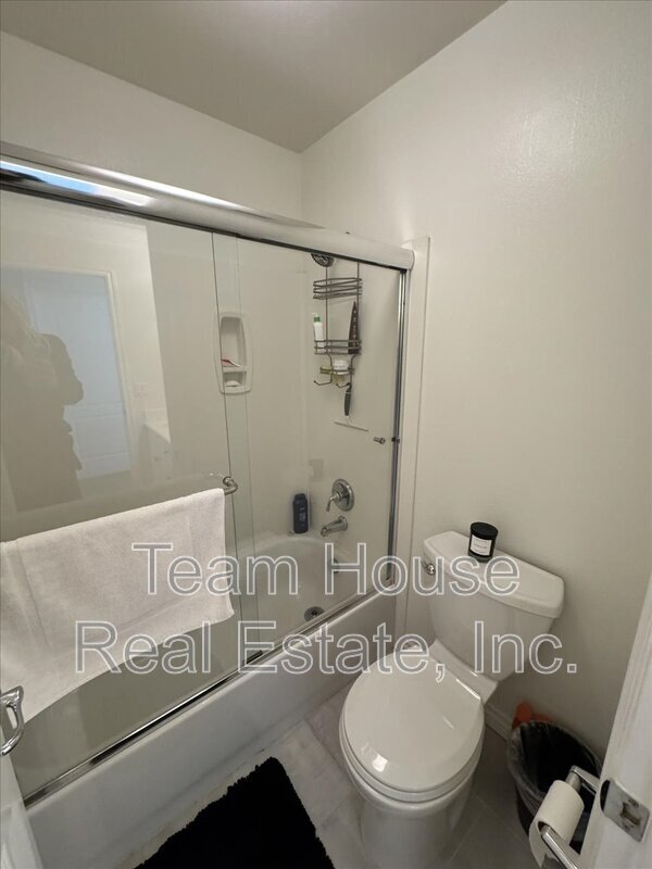 Building Photo - 26734 Via Bellazza