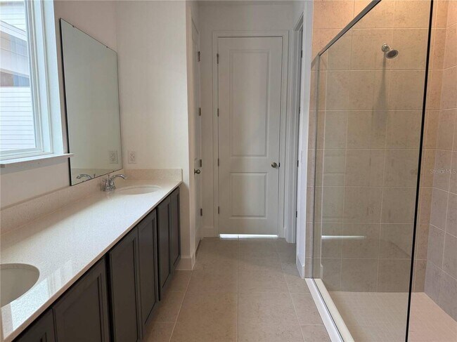 Building Photo - 2949 Sailhouse Dr
