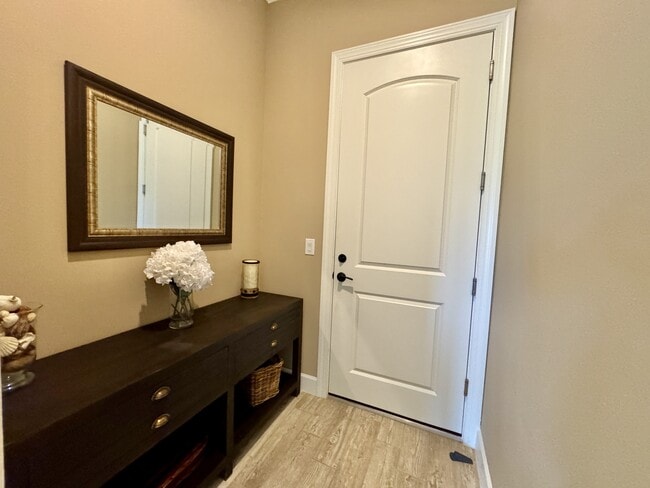 Building Photo - 9418 Greyhawk Trl