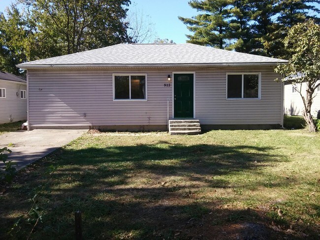 Primary Photo - 903 Rarig Ave