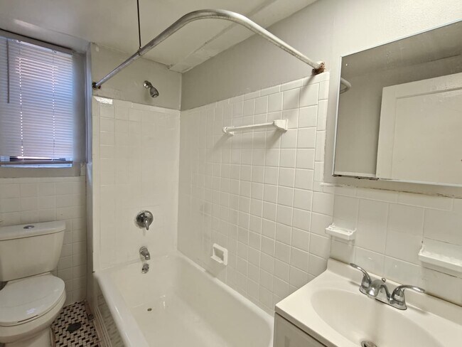 Building Photo - 5602 Ogontz Ave