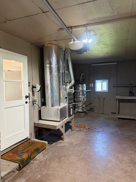 Building Photo - 10861 Live Oak Rd