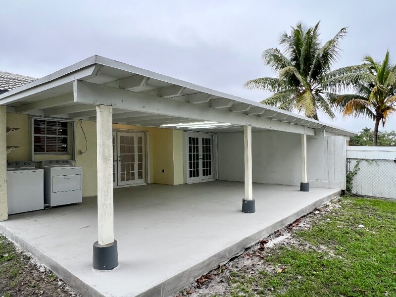 Building Photo - 9140 SW 169th Terrace