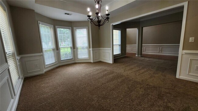 Building Photo - 7662 Forest Glen Way