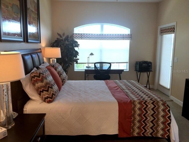 Building Photo - 6640 7th Ave Cir W