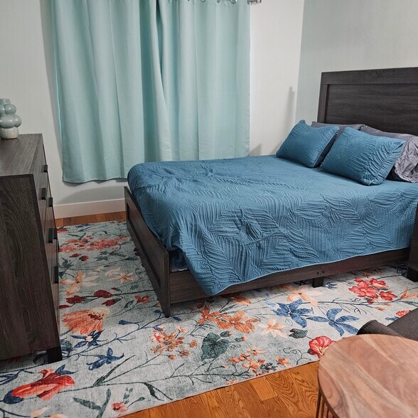 Building Photo - 4911 8th Ave