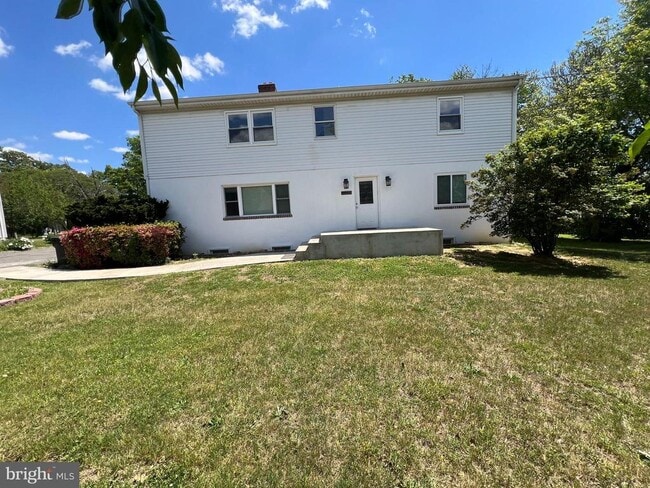 Building Photo - 5309 Mitchell St