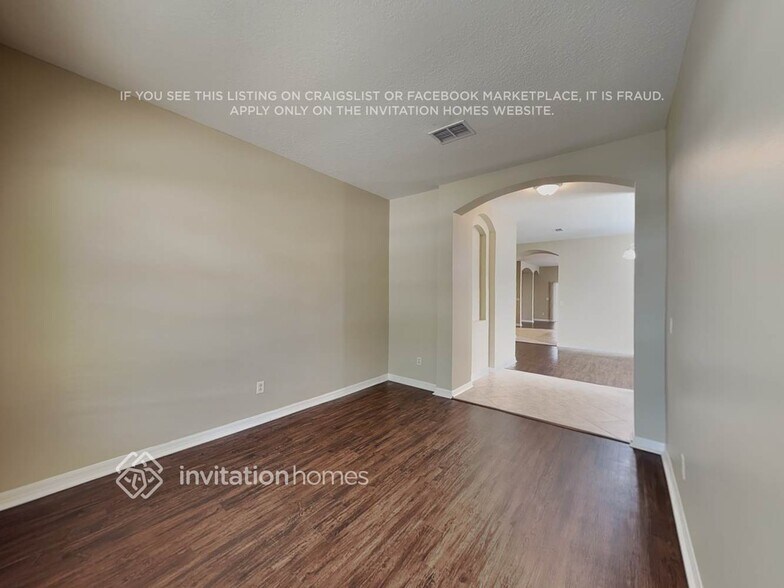 Building Photo - 9342 Beaufort Ct