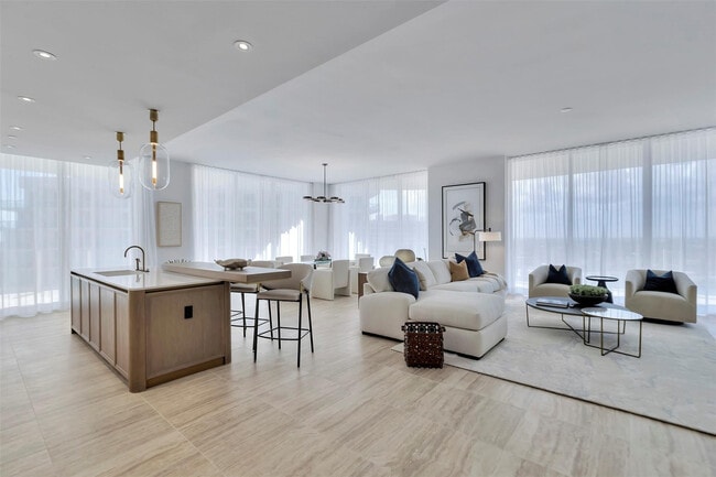 Building Photo - 525 N Fort Lauderdale Beach Blvd