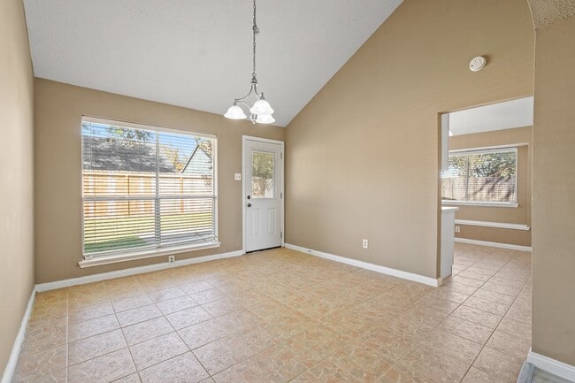 Building Photo - 4411 Leyland Dr