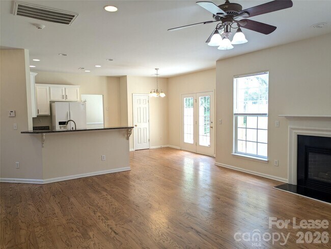 Building Photo - 106 Autry Ave