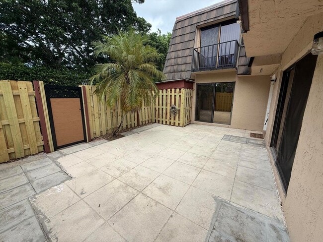 Building Photo - 1640 Forest Lakes Cir