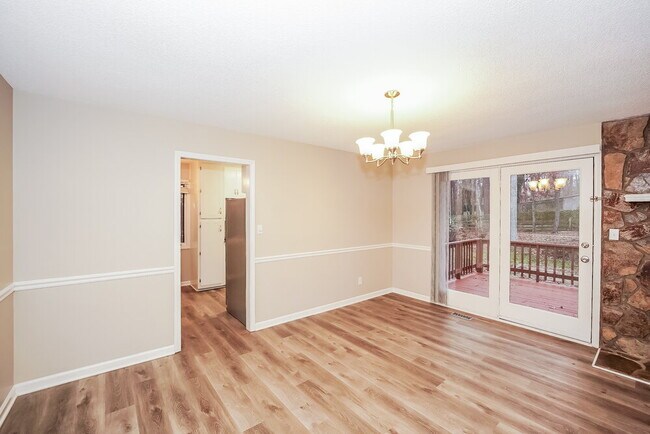 Building Photo - 1507 Bellingham Dr