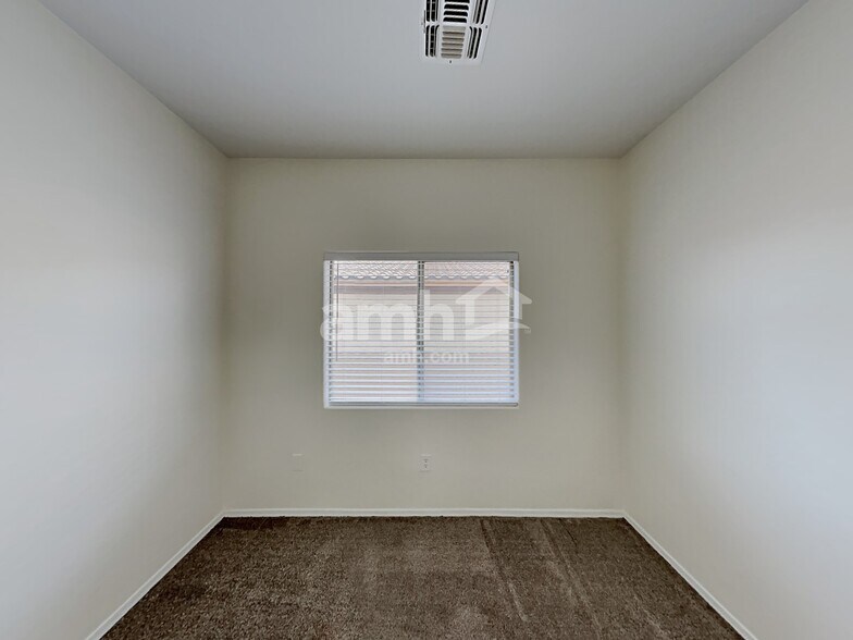 Building Photo - 91 N Mail Station Ln