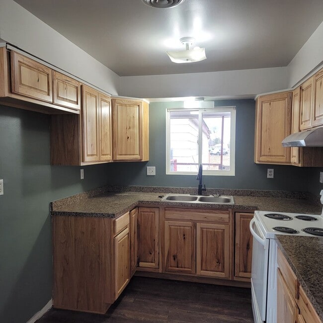 Building Photo - 6344 Eastside Hwy