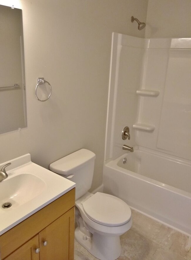 Building Photo - 514 Broadway