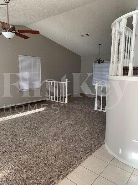 Building Photo - 7475 Babbs Ct