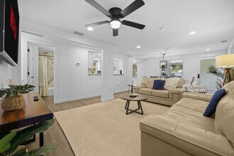 Building Photo - 2229 Alice Rd