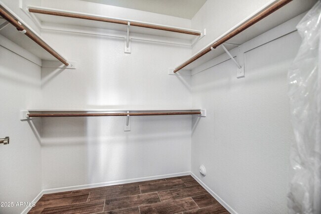 Building Photo - 11102 N 111th St