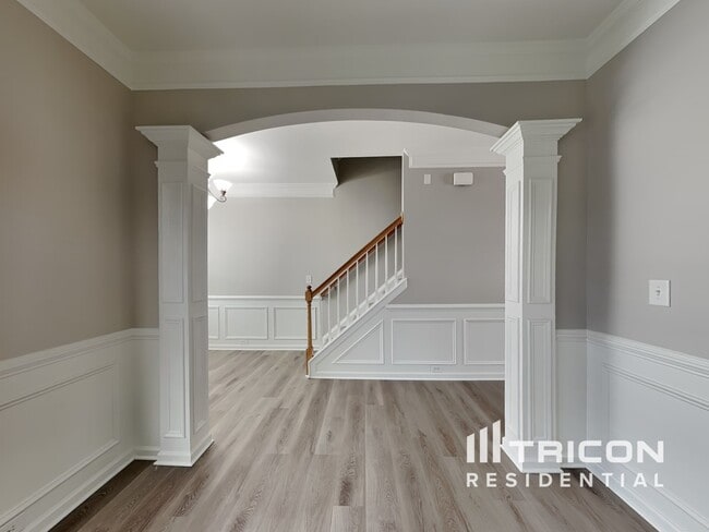 Building Photo - 143 Saye Pl