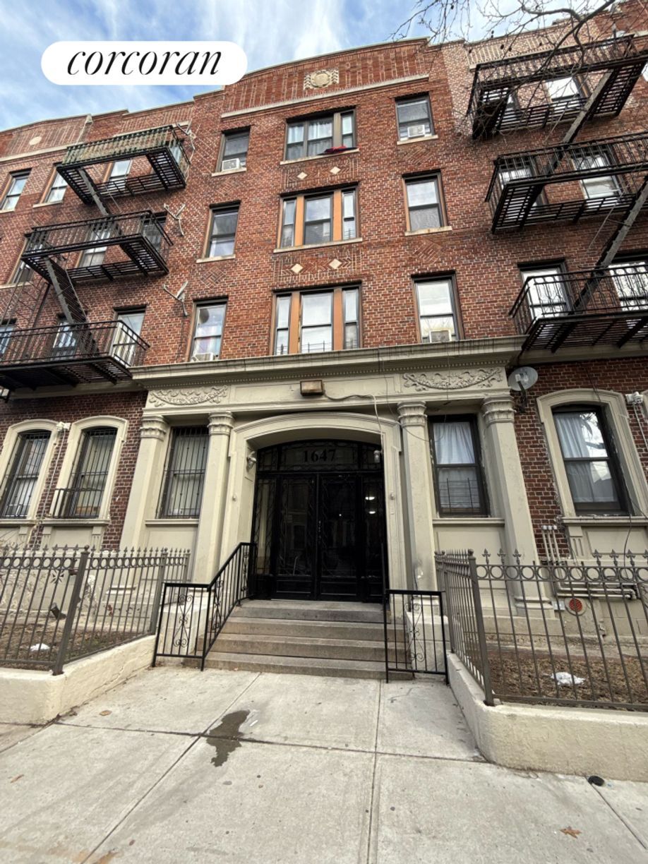 Building Photo - 1647 Union St