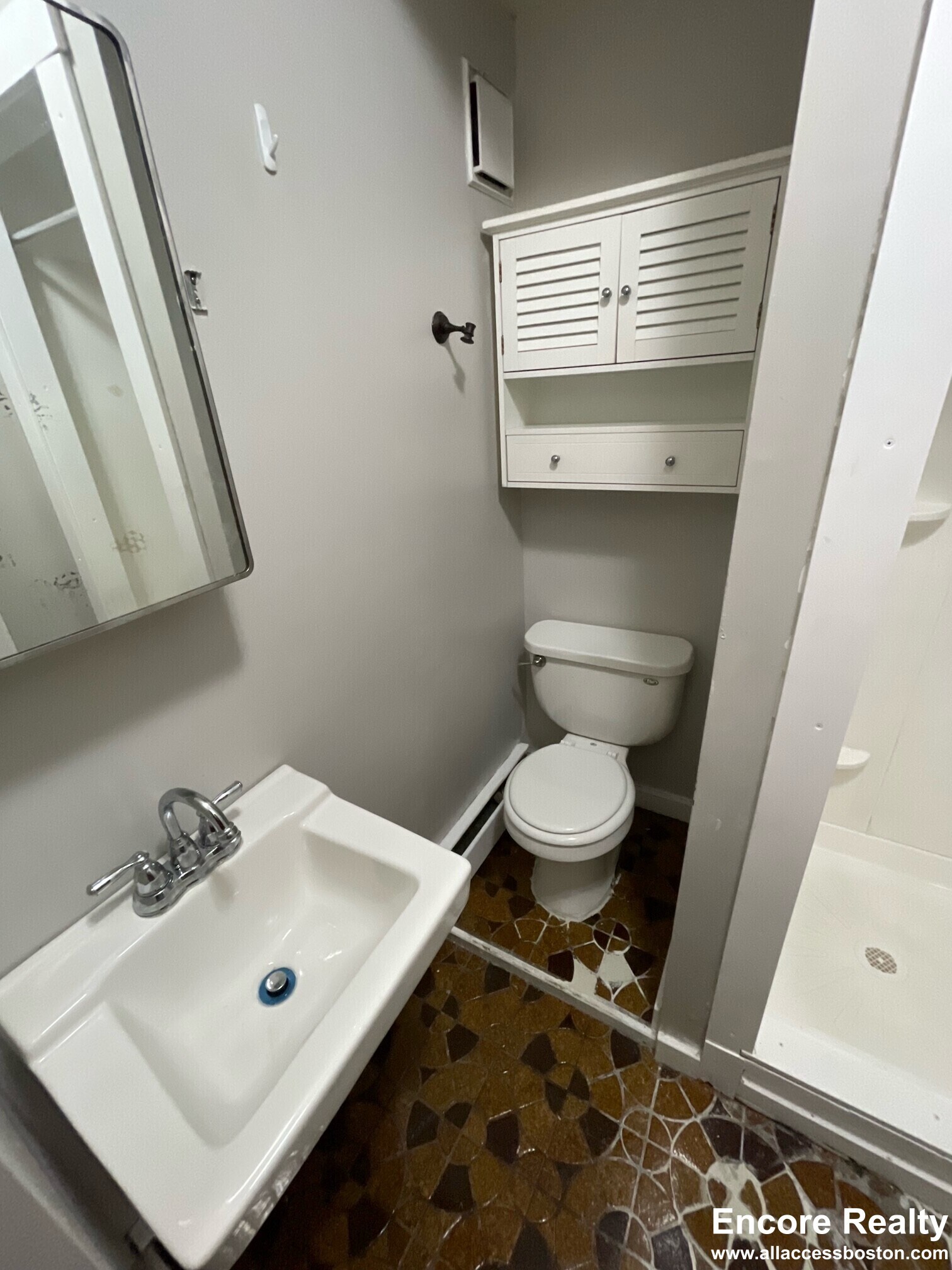 Building Photo - 41 Anderson St