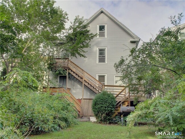 Building Photo - 251 Williams St