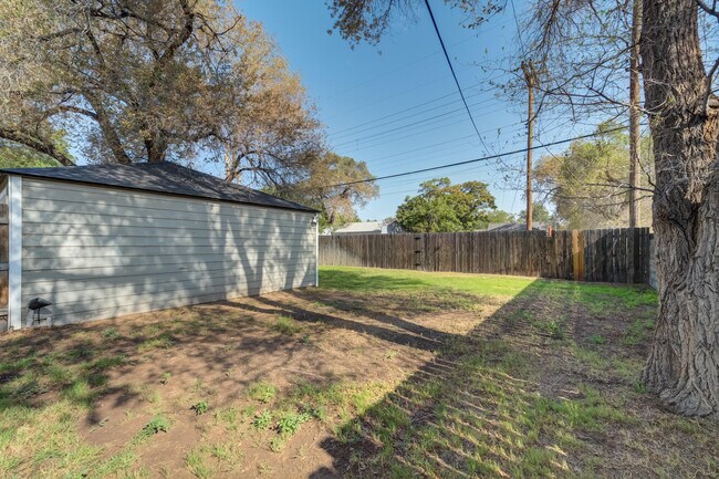 Building Photo - 2506 24th St