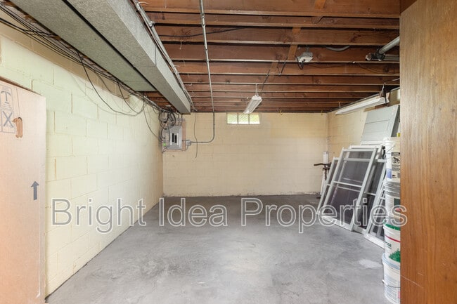 Building Photo - 4950 Sheridan Ave S