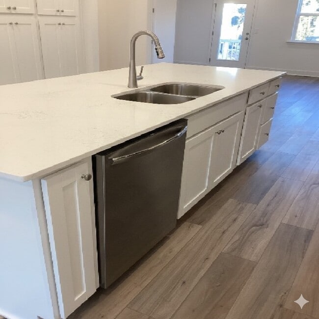 Building Photo - 2545 Superus Ct