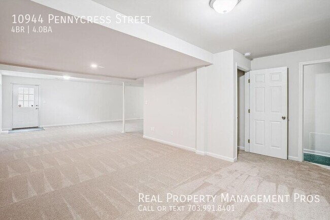 Building Photo - 10944 Pennycress St