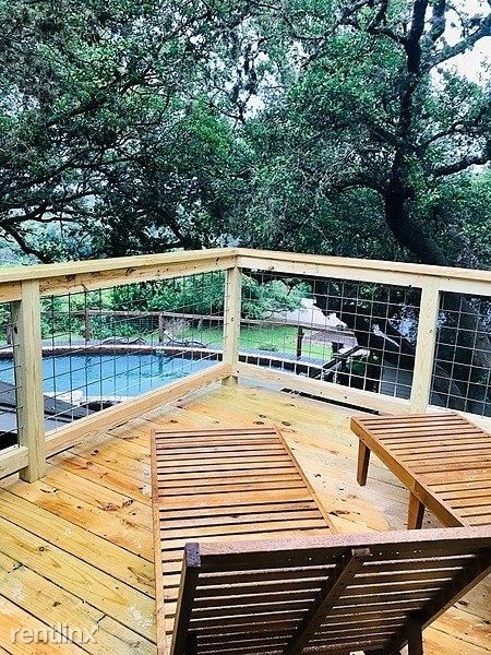 Building Photo - 1899 Westlake Dr