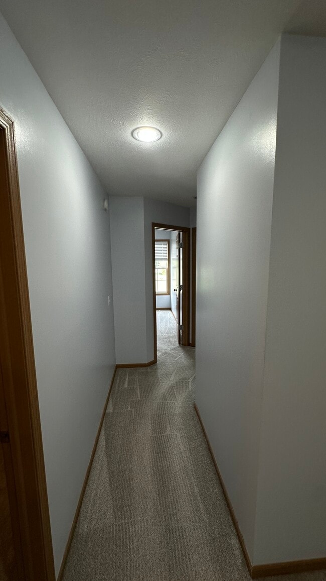 Building Photo - 2472/2474 Millview