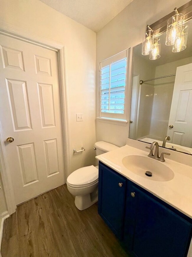 Building Photo - Lovely Updated Home in Grand Oaks