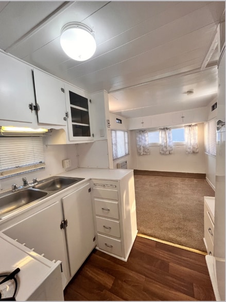 Building Photo - 15012 Lemoli Ave