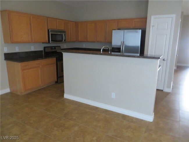 Building Photo - 3011 Mastercraft Ave