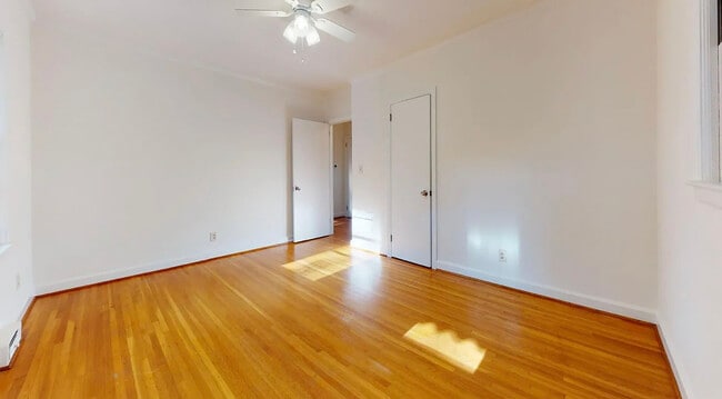 Building Photo - 330 Webster Pl
